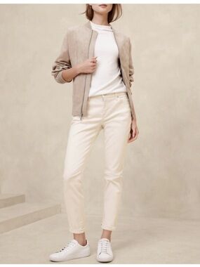 Banana Republic Girlfriend Jeans Size 29/8 Ecru/Cream NWT Neutral Minimalist